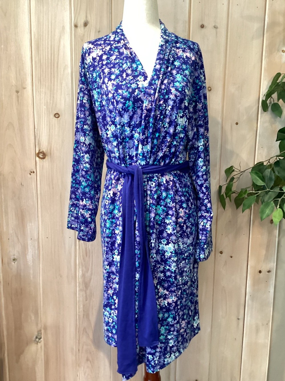 Natori Lightweight Floral Blue Robe with Belt